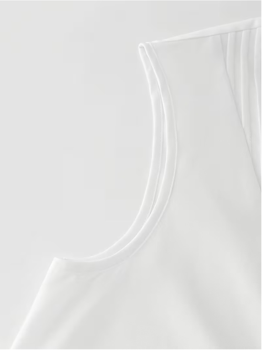 Osadia Women's Plus Size 3XL White Sleeveless Blouse Pleated Button Loose Top - Picture 4 of 5